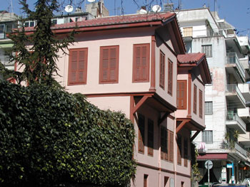 Pembe Ev Pembe Ev